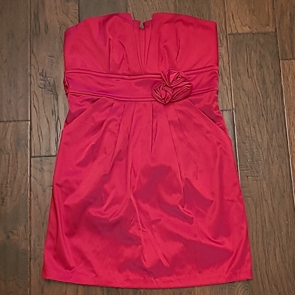 NWOT Wishes, Wishes, Wishes Red strapless cocktail dress size 9